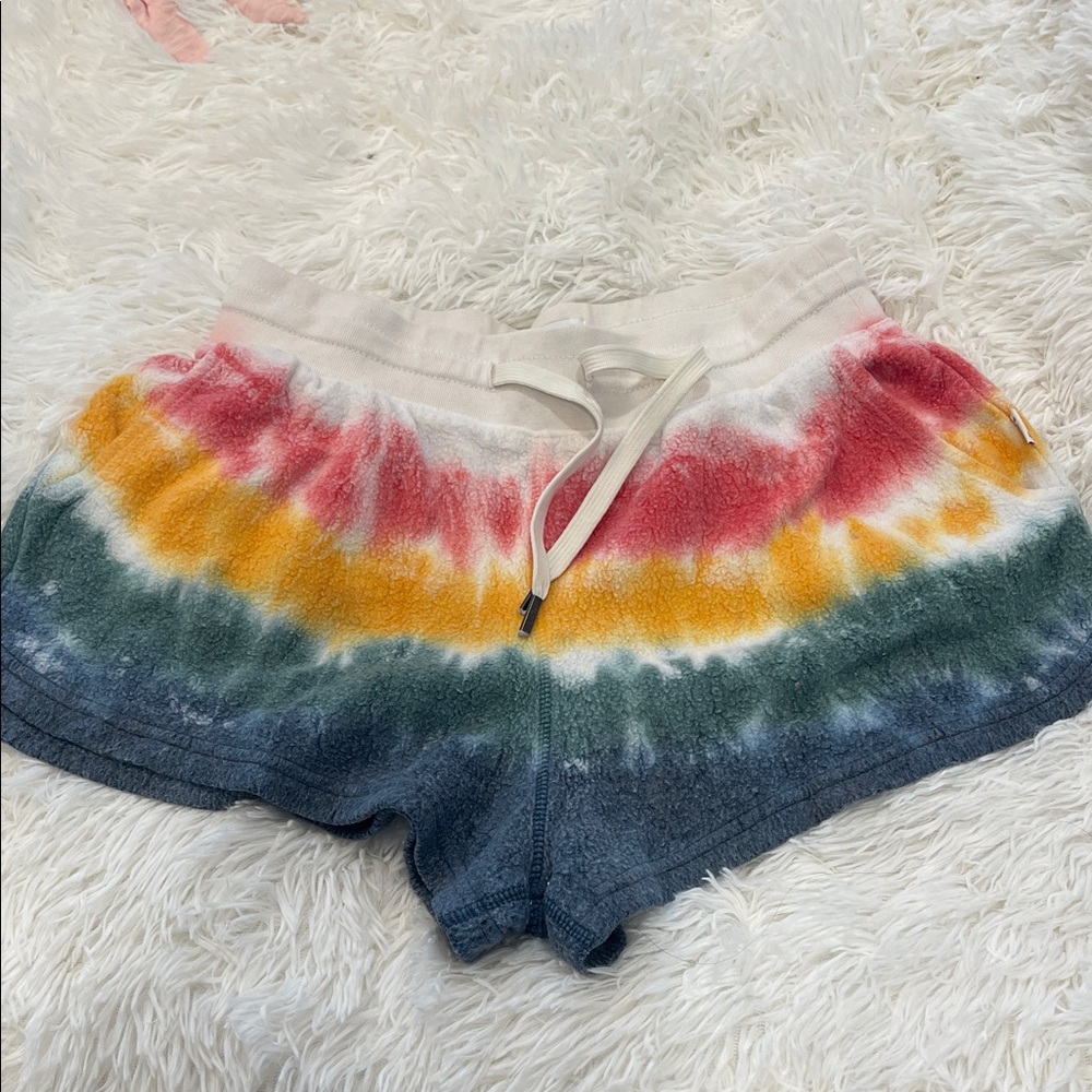 Feat cozy shorts with tie dye pattern and side pockets. Size S. No signs of wear